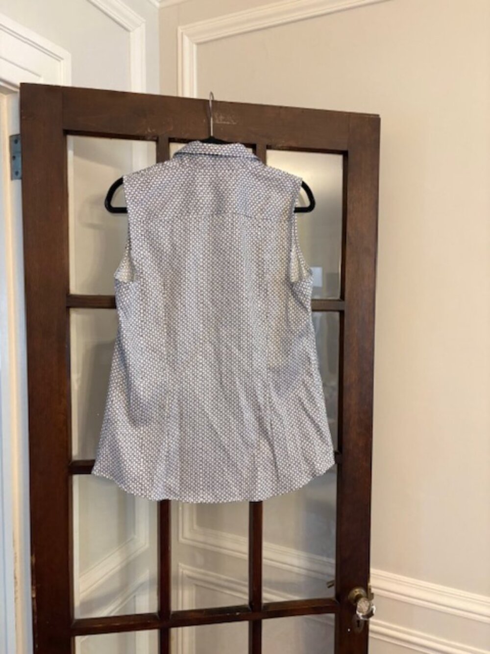 Banana Republic Black and White Geometric Print Sleeveless Blouse, Size 14 - Picture 7 of 7